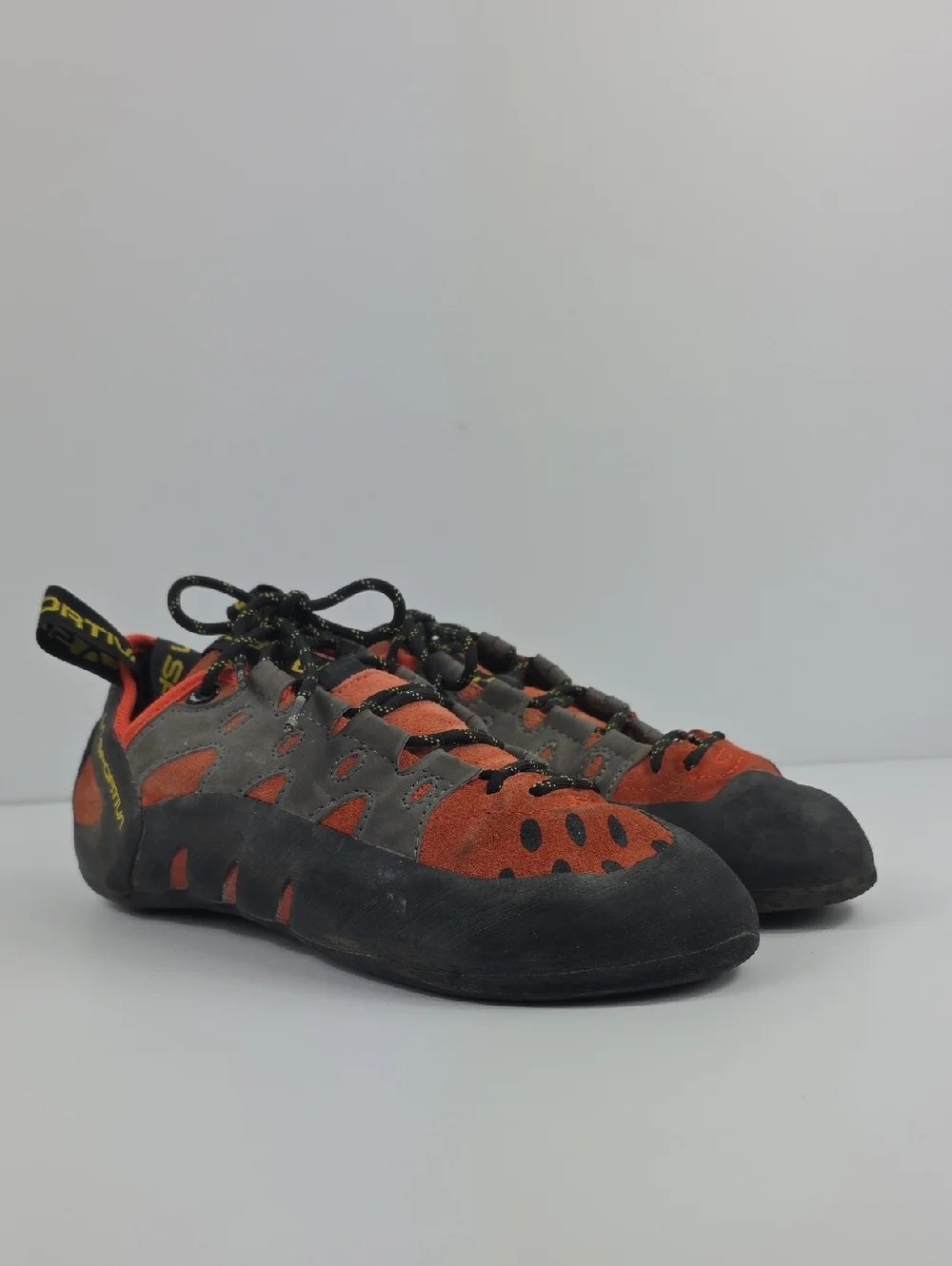 La Sportiva Tarantulace Orange Men's Climbing Shoes Size 9.5